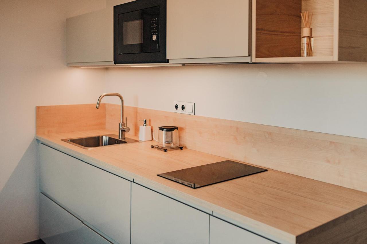Beautiful New Studio, 400M From The Square Apartman Plzeň Kültér fotó